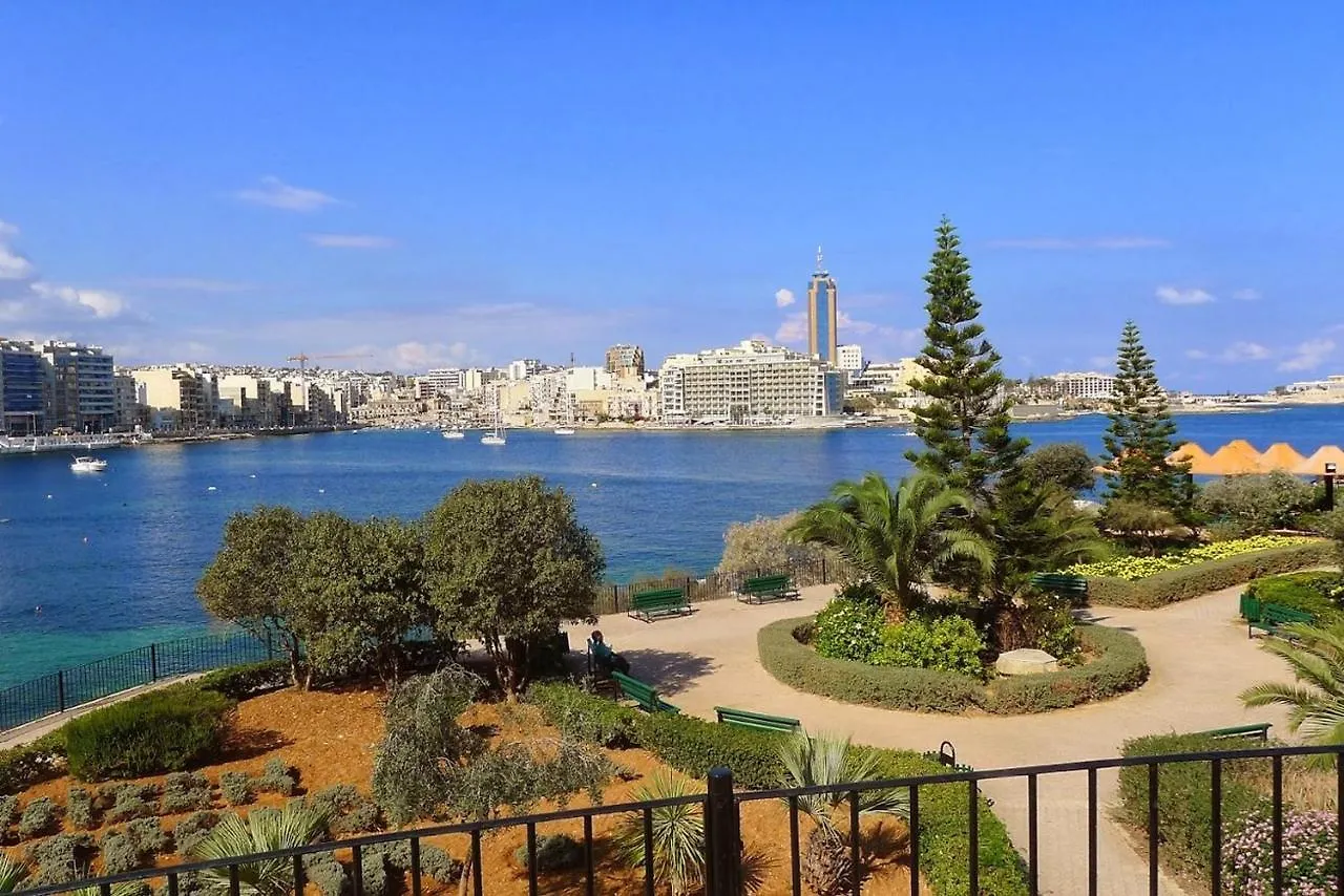 Modern Studio Central Location Sliema Malte