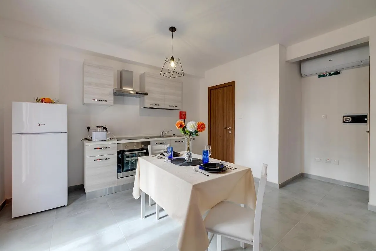 Modern Studio Central Location Sliema Malte