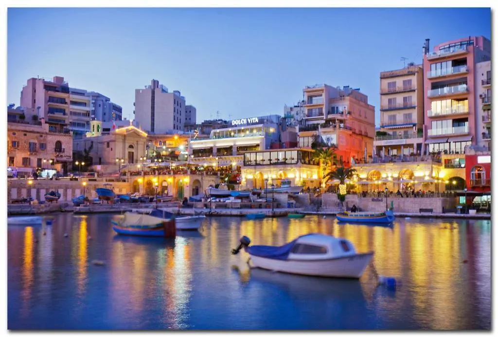 Modern Studio Central Location Sliema Appartement